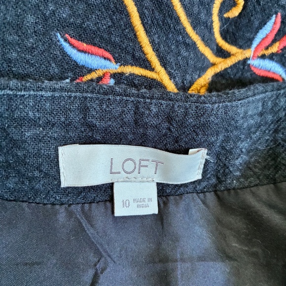 Loft embroidered skirt -size 10 - Picture 6 of 7